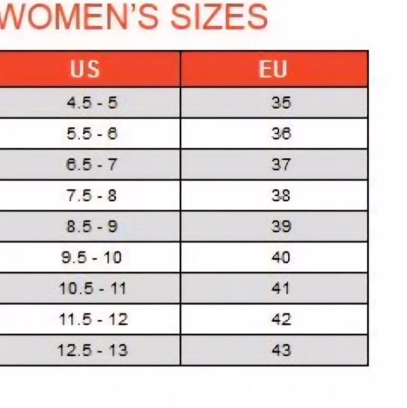 Dansko NWOT Black Leaf Pattern Tooled Leather Professional Clogs Size 39 - Picture 9 of 9